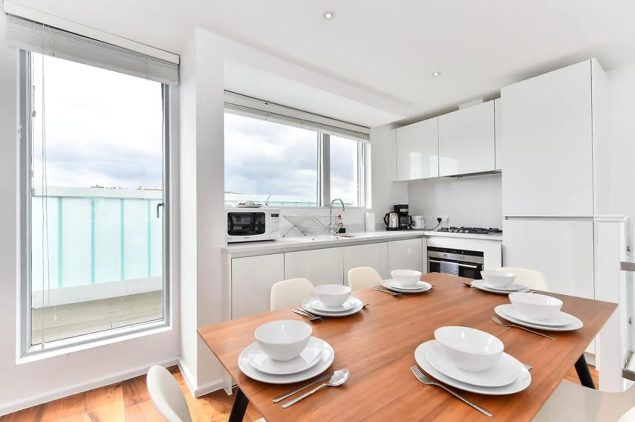 London Bridge City Apartments